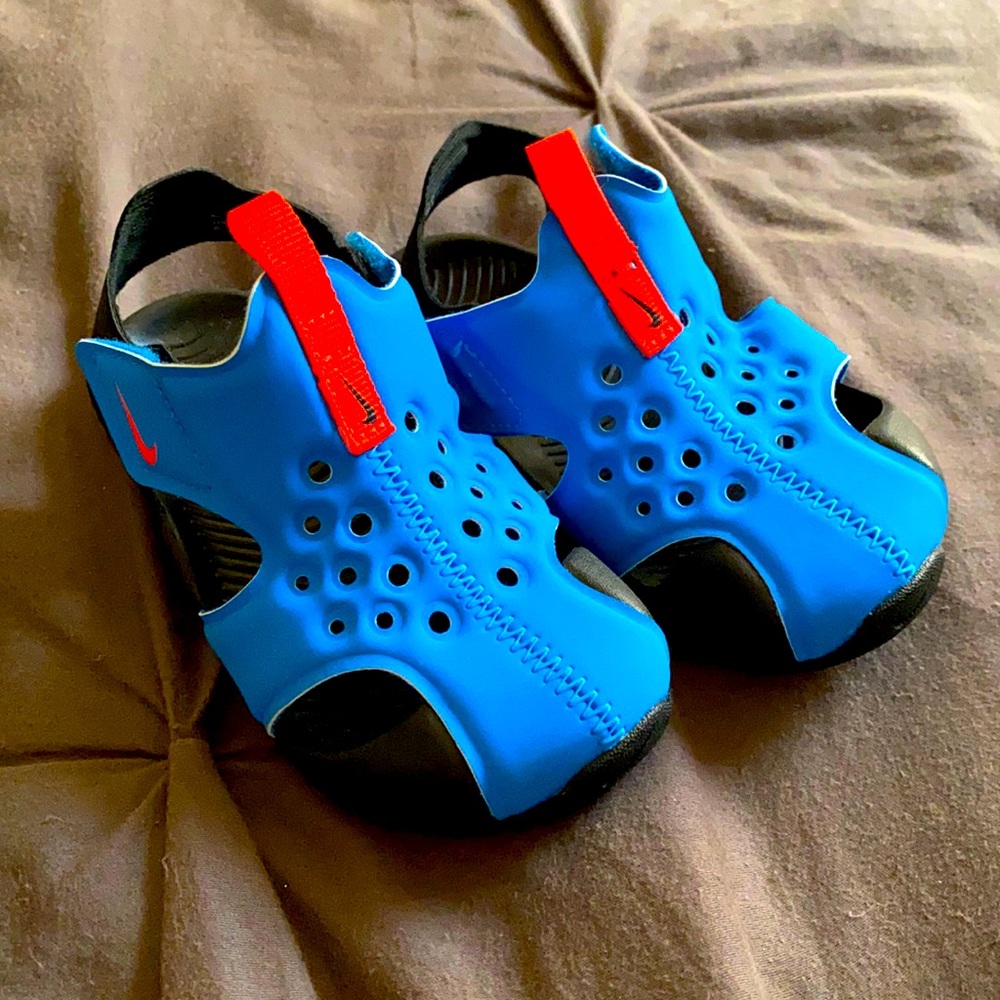 Nike Toddler water sandals